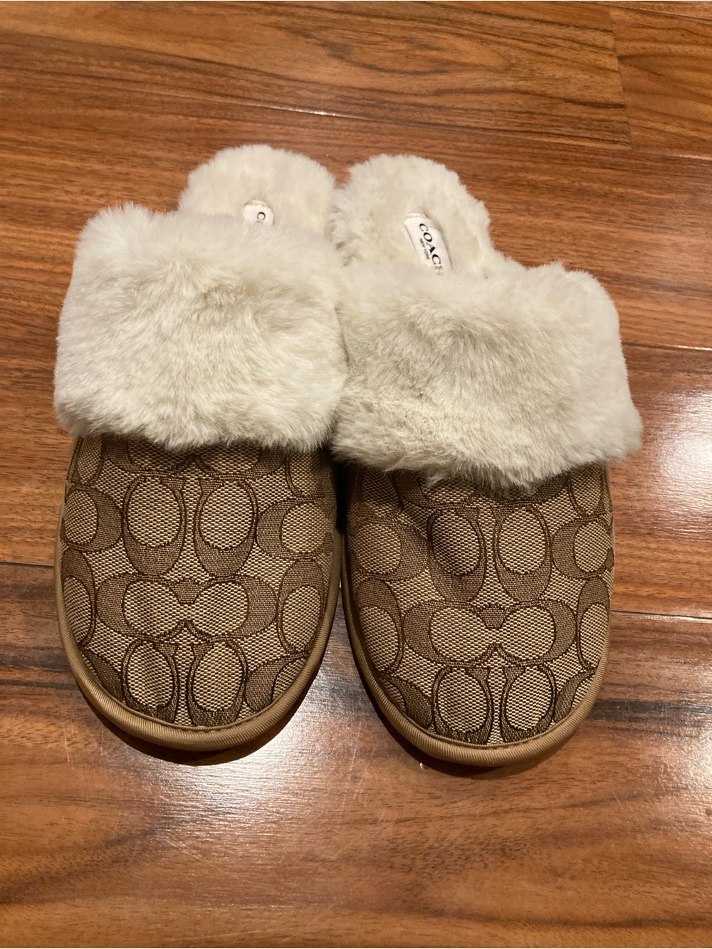 Coach Brown Signature Jacquard Faux-Fur Clog Slippers with Cream Collar size 9B